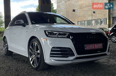 Позашляховик / Кросовер Audi SQ5 2018 в 