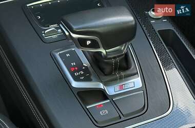 Позашляховик / Кросовер Audi SQ5 2019 в 