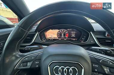Внедорожник / Кроссовер Audi SQ5 2017 в 
