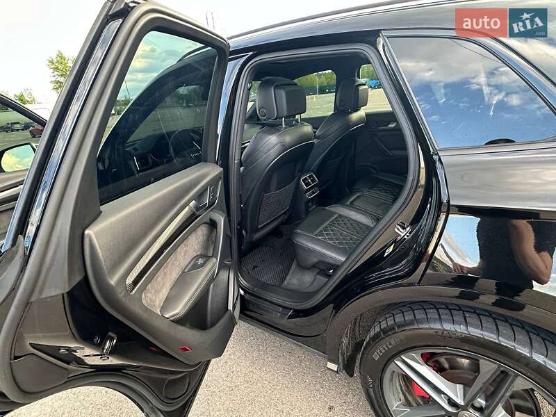 Внедорожник / Кроссовер Audi SQ5 2017 в Киеве фото 11 Внедорожник / Кроссовер Audi SQ5 2017 в Киеве