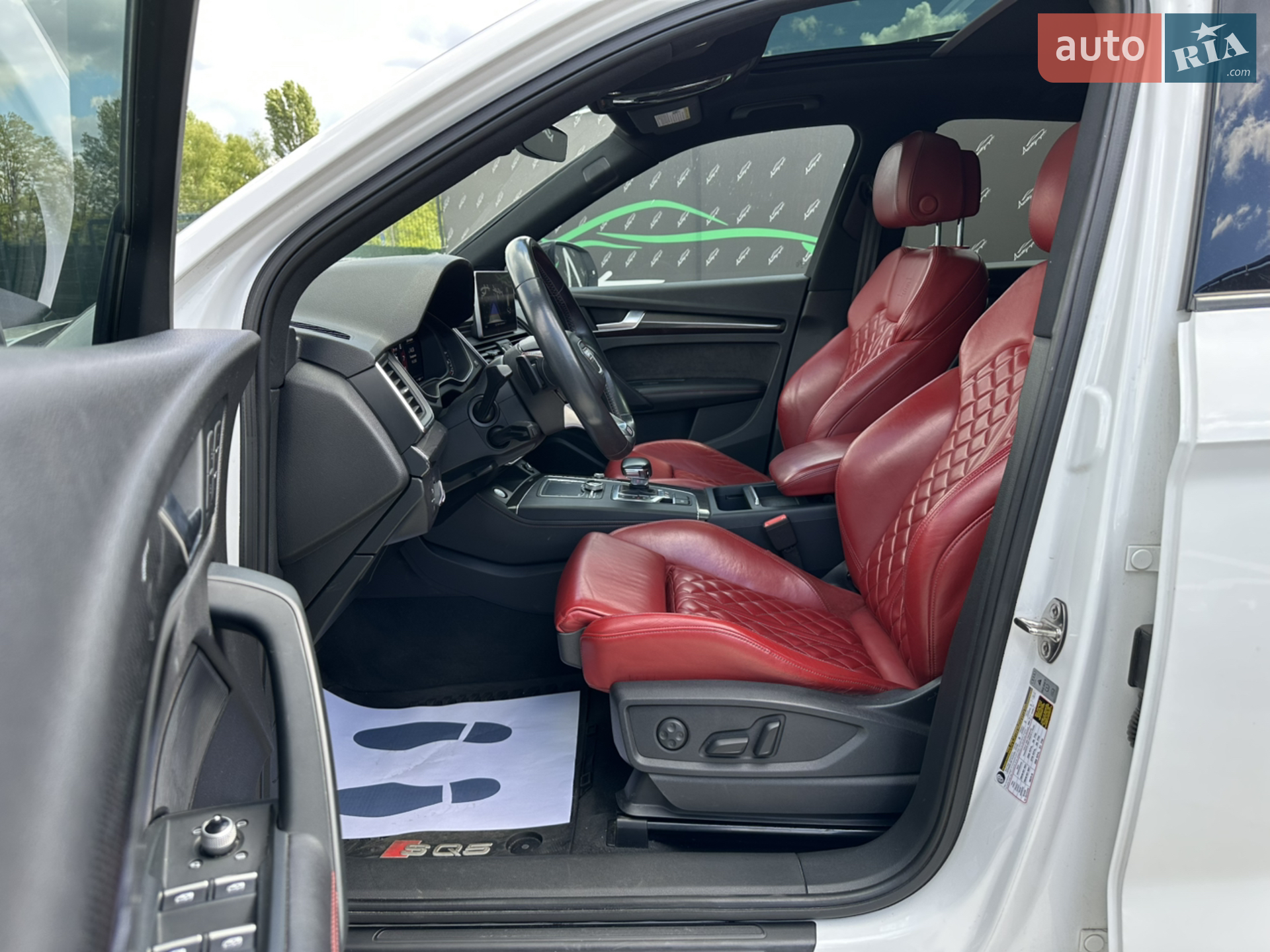 2018 Audi SQ5 - мініатюра 12