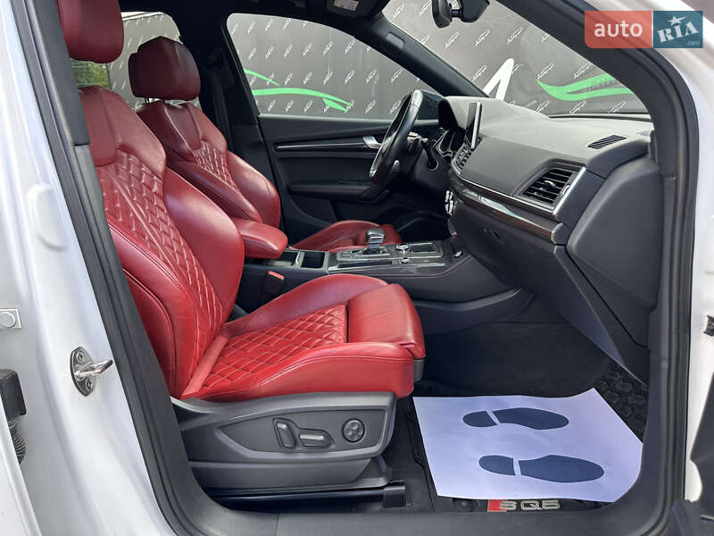 Внедорожник / Кроссовер Audi SQ5 2018 в Киеве