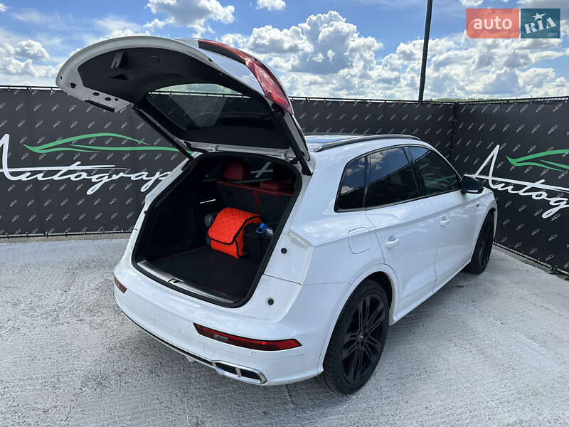 Внедорожник / Кроссовер Audi SQ5 2018 в Киеве