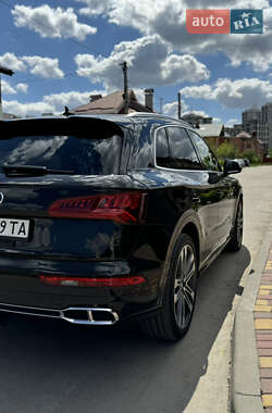 Позашляховик / Кросовер Audi SQ5 2018 в 