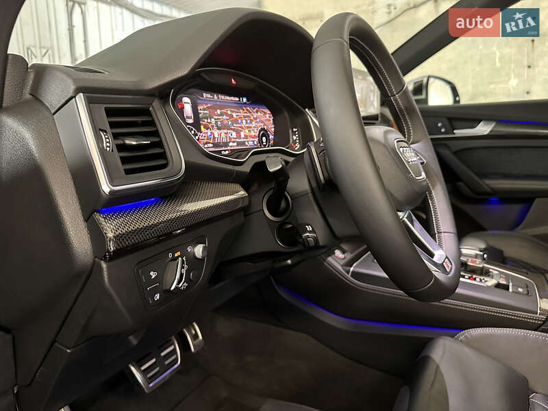 Внедорожник / Кроссовер Audi SQ5 2017 в Киеве