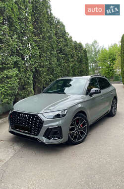 Внедорожник / Кроссовер Audi SQ5 2022 в 