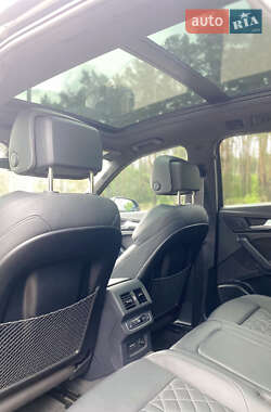 Позашляховик / Кросовер Audi SQ5 2023 в 