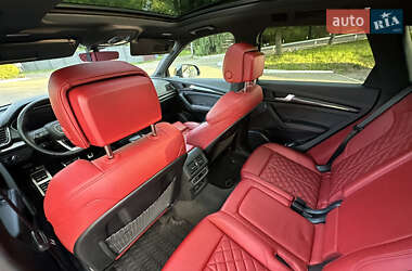 Внедорожник / Кроссовер Audi SQ5 2022 в 
