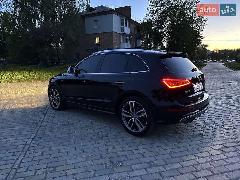 Внедорожник / Кроссовер Audi SQ5 2014 в Белой Церкви