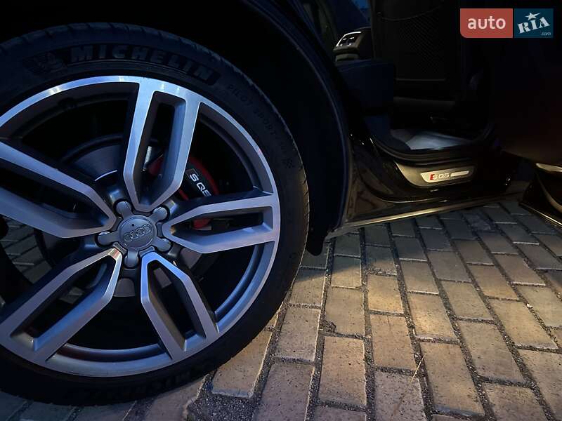 Внедорожник / Кроссовер Audi SQ5 2014 в Белой Церкви