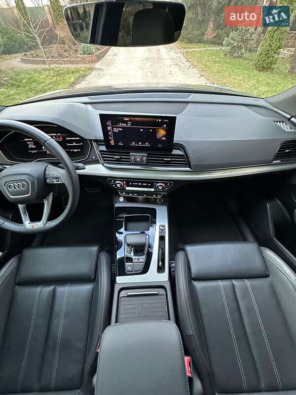 Внедорожник / Кроссовер Audi SQ5 2020 в Киеве