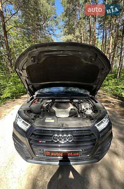 Внедорожник / Кроссовер Audi SQ5 2017 в 