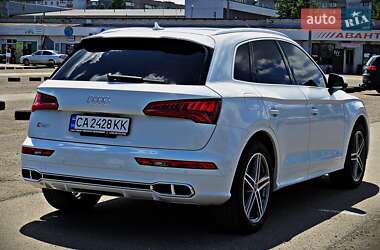 Позашляховик / Кросовер Audi SQ5 2018 в 
