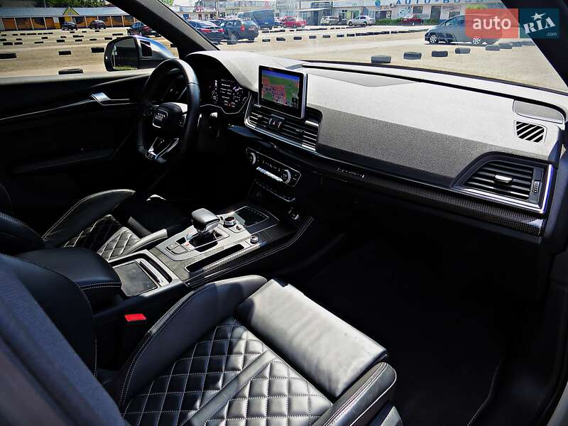 Внедорожник / Кроссовер Audi SQ5 2018 в Черкассах