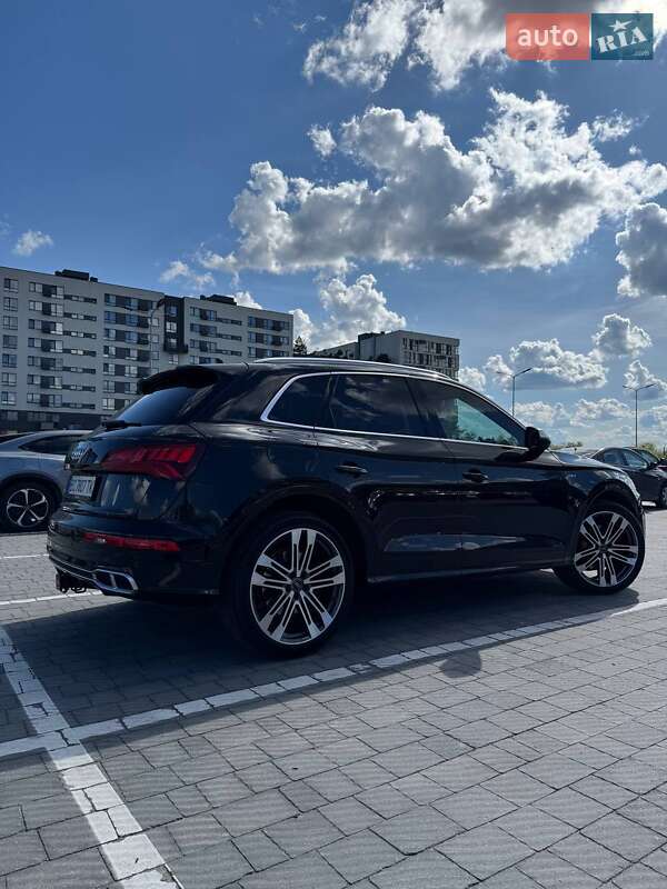 Позашляховик / Кросовер Audi SQ5 2017 в Львові