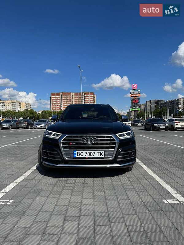 Позашляховик / Кросовер Audi SQ5 2017 в Львові