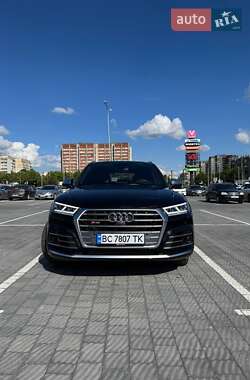 Внедорожник / Кроссовер Audi SQ5 2017 в 