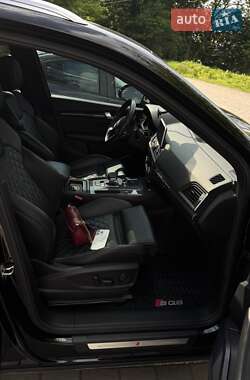 Внедорожник / Кроссовер Audi SQ5 2017 в 