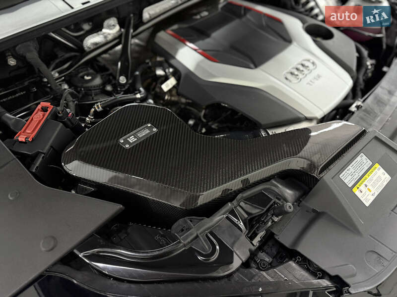 Внедорожник / Кроссовер Audi SQ5 2021 в 