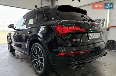 Внедорожник / Кроссовер Audi SQ5 2021 в 