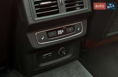 Внедорожник / Кроссовер Audi SQ5 2020 в 