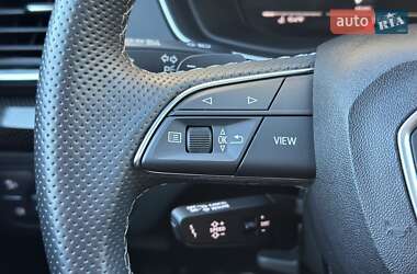 Внедорожник / Кроссовер Audi SQ5 2022 в 