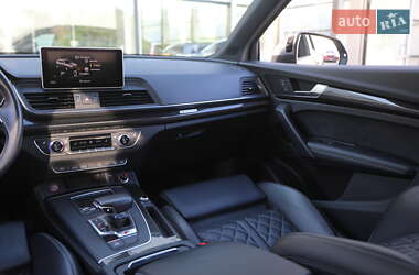 Внедорожник / Кроссовер Audi SQ5 2018 в 
