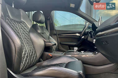 Внедорожник / Кроссовер Audi SQ5 2019 в 