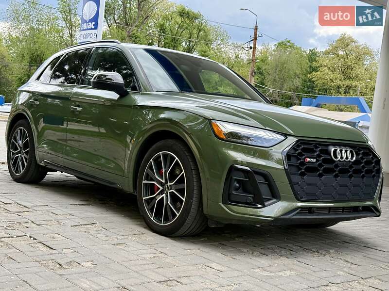 Внедорожник / Кроссовер Audi SQ5 2021 в Днепре