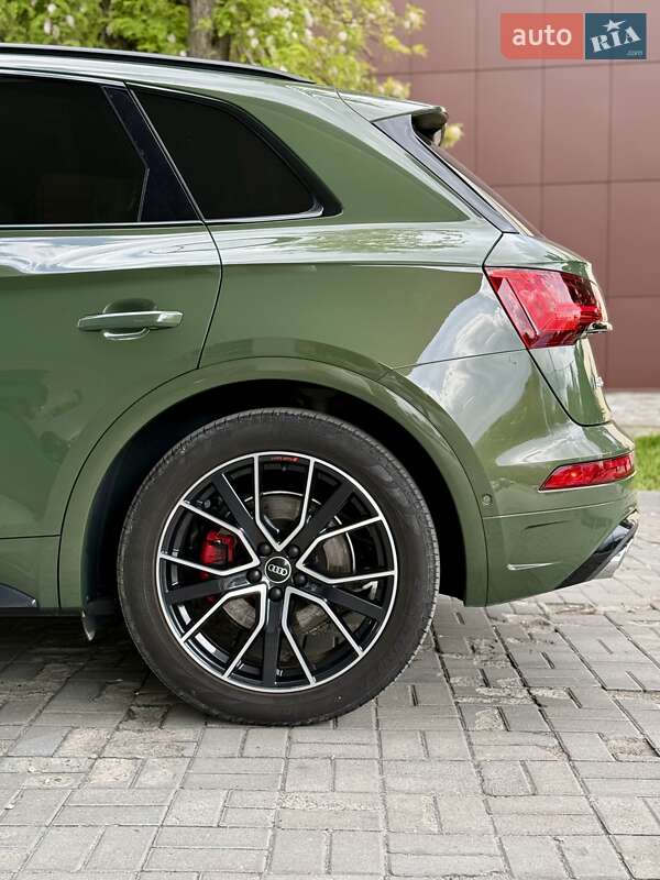 Внедорожник / Кроссовер Audi SQ5 2021 в Днепре