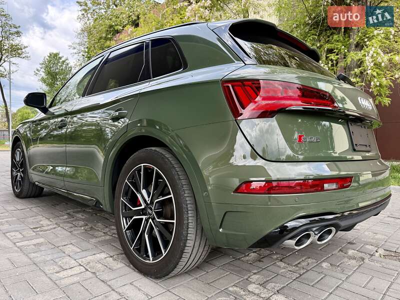 Внедорожник / Кроссовер Audi SQ5 2021 в Днепре
