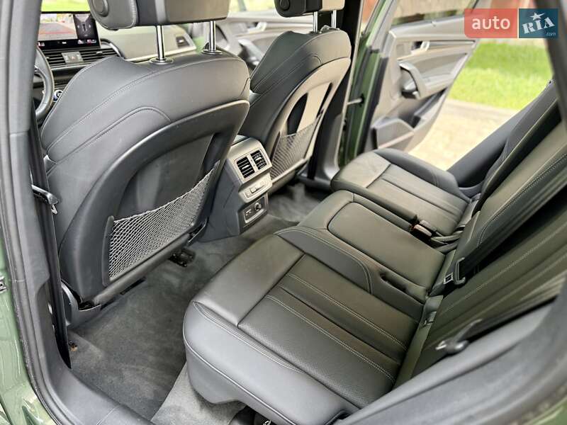 Внедорожник / Кроссовер Audi SQ5 2021 в Днепре
