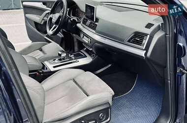 Внедорожник / Кроссовер Audi SQ5 2017 в 