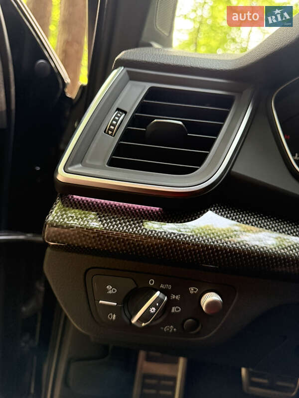 Внедорожник / Кроссовер Audi SQ5 2017 в Львове