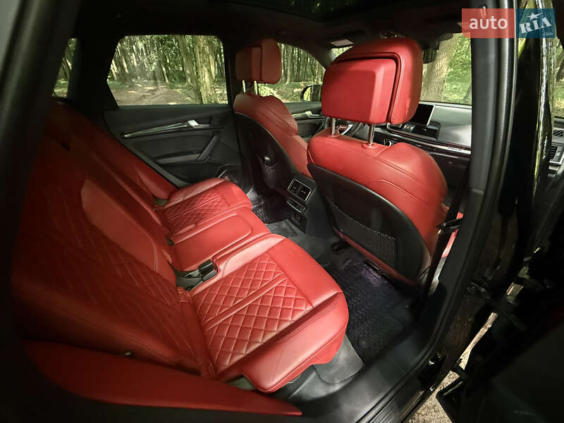 Внедорожник / Кроссовер Audi SQ5 2017 в Львове