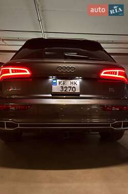Внедорожник / Кроссовер Audi SQ5 2017 в 