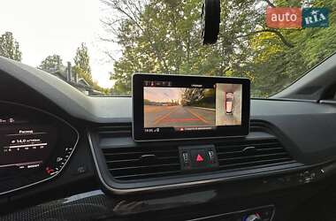 Внедорожник / Кроссовер Audi SQ5 2017 в 