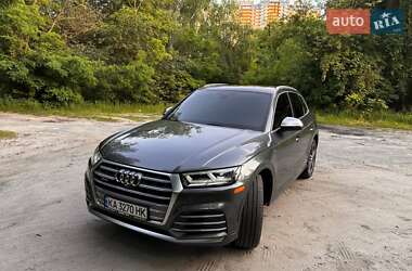 Внедорожник / Кроссовер Audi SQ5 2017 в 