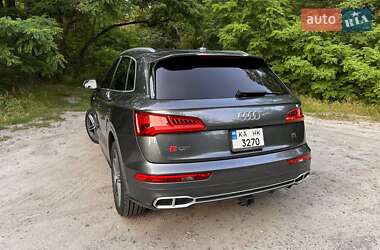 Внедорожник / Кроссовер Audi SQ5 2017 в 