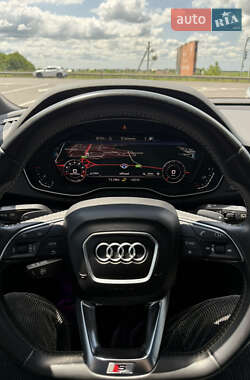 Внедорожник / Кроссовер Audi SQ5 2019 в 