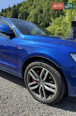Внедорожник / Кроссовер Audi SQ5 2016 в 