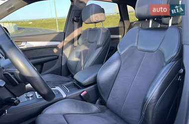 Внедорожник / Кроссовер Audi SQ5 2017 в 