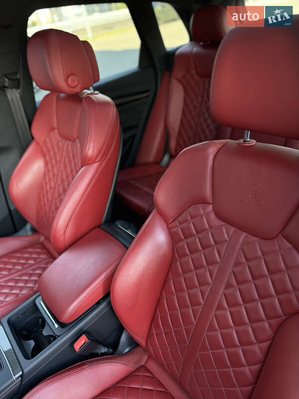 Позашляховик / Кросовер Audi SQ5 2018 в Києві