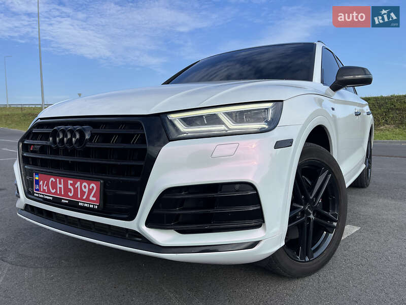 Внедорожник / Кроссовер Audi SQ5 2018 в 