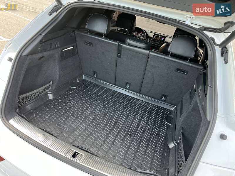 Внедорожник / Кроссовер Audi SQ5 2018 в Львове