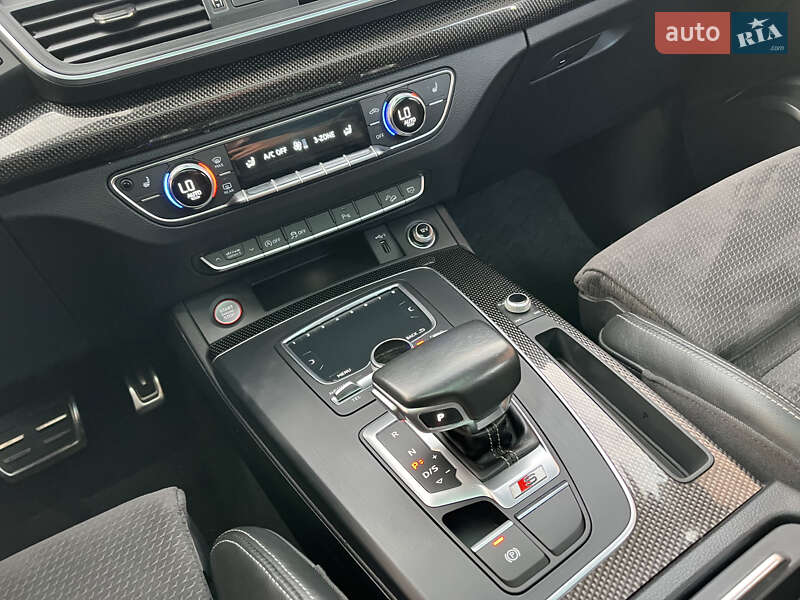 Внедорожник / Кроссовер Audi SQ5 2018 в Львове