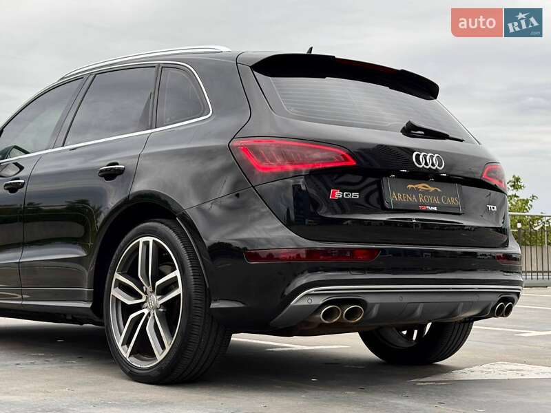 Внедорожник / Кроссовер Audi SQ5 2015 в Киеве