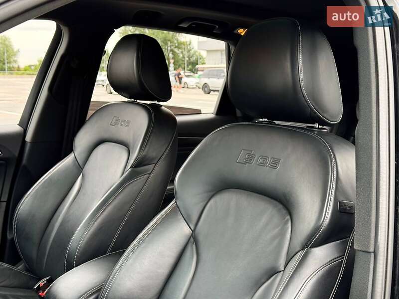 Внедорожник / Кроссовер Audi SQ5 2015 в Киеве
