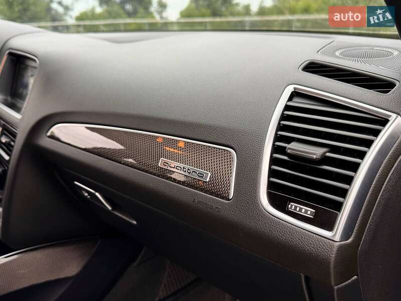 Внедорожник / Кроссовер Audi SQ5 2015 в Киеве