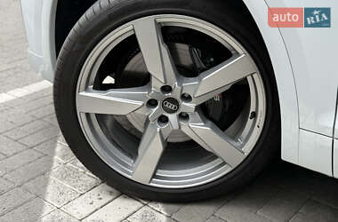 Внедорожник / Кроссовер Audi SQ5 2024 в 